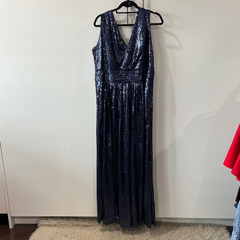 Elegant Navy Sequin Wedding Dress